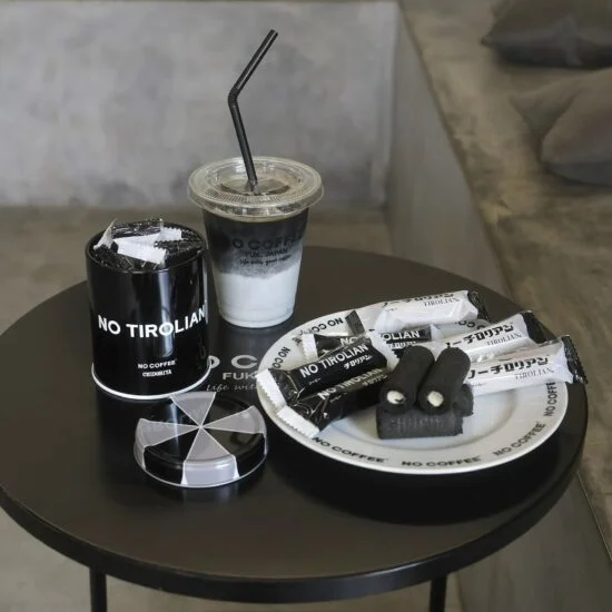 NO COFFEE × チロリアン 写真 1